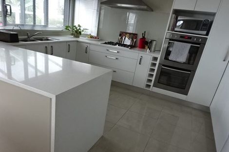 Photo of property in 1/6 Duncansby Road, Stanmore Bay, Whangaparaoa, 0932