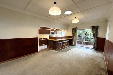 Photo of property in 43 Dorset Avenue, Westown, New Plymouth, 4310