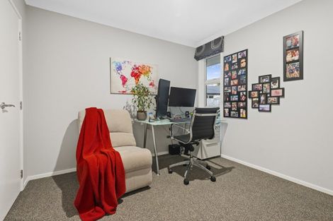 Photo of property in 21 Bob Carter Place, Welcome Bay, Tauranga, 3175