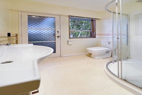 Photo of property in 27 Pooley Street, Pakuranga Heights, Auckland, 2010