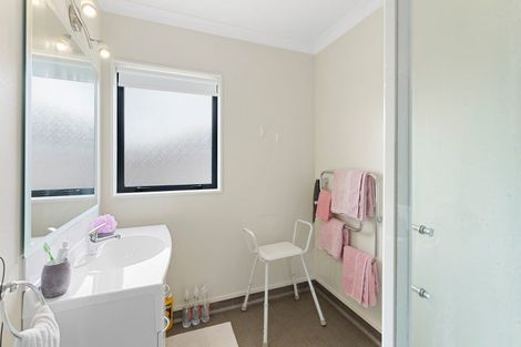 Photo of property in 25 Ian Peter Way, Otaki, 5512