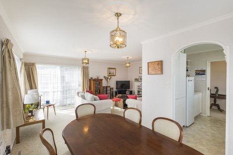 Photo of property in 23 Rangitira Avenue, Palmerston North, 4414