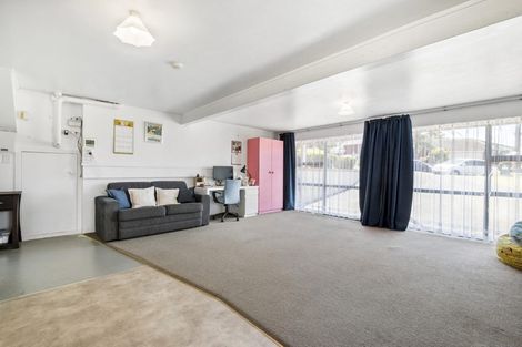 Photo of property in 20 Ronald Macken Place, Windsor Park, Auckland, 0632
