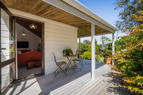Photo of property in 301 Mangorei Road, Merrilands, New Plymouth, 4312