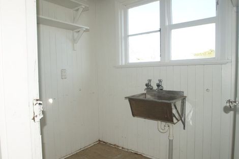 Photo of property in 21 Holland Street, Avonside, Christchurch, 8061