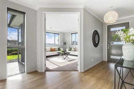 Photo of property in 16 Major Henry Greens, Silverdale, 0932