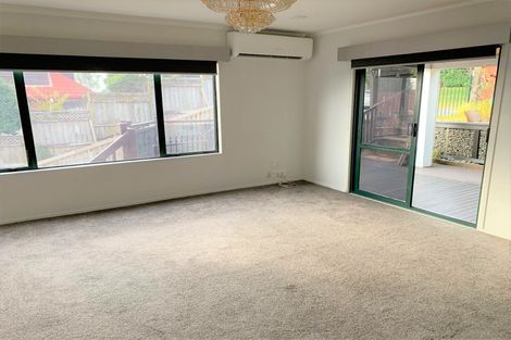 Photo of property in 29 Goodwood Drive, Goodwood Heights, Auckland, 2105