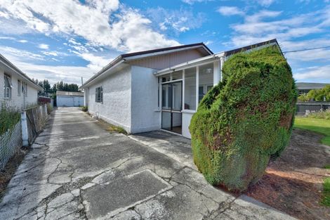 Photo of property in 129 Seaward Road, Edendale, 9825