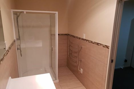 Photo of property in 42 Kokako Rise, Papakura, 2110