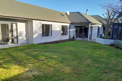 Photo of property in 7 Monterey Place, Parklands, Christchurch, 8083