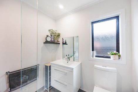 Photo of property in 24b Roberts Line, Kelvin Grove, Palmerston North, 4414
