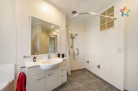 Photo of property in 19 Richmond Grove, Woburn, Lower Hutt, 5010