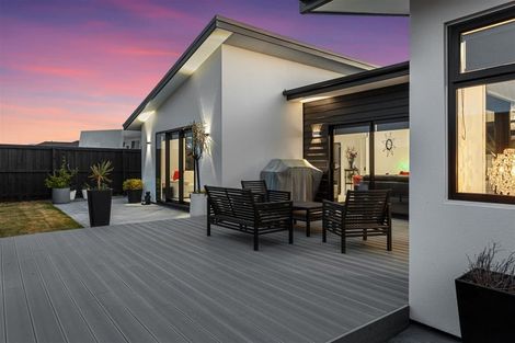 Photo of property in 3 Freeville Place, New Brighton, Christchurch, 8083