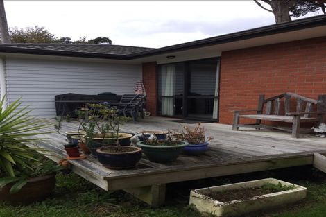 Photo of property in 59a Sungrove Rise, Sunnyvale, Auckland, 0612