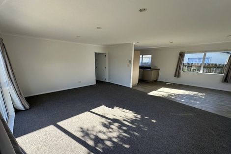 Photo of property in 369 Waihi Road, Normanby, Hawera, 4614