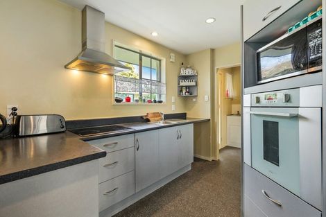 Photo of property in 2/7 Fiona Place, Hei Hei, Christchurch, 8042