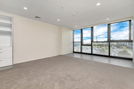 Photo of property in Luna Apartments, 3x/16 Burton Street, Grafton, Auckland, 1010