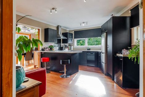 Photo of property in 27 Sheffield Street, Awapuni, Palmerston North, 4412