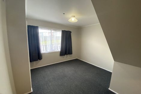 Photo of property in 1/1 Proctor Lane, Tawa, Wellington, 5028