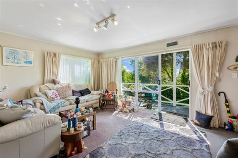 Photo of property in 2/36 Gosford Drive, Botany Downs, Auckland, 2010