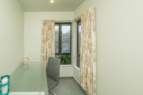 Photo of property in 3 Thicket Close, Redwood, Christchurch, 8051