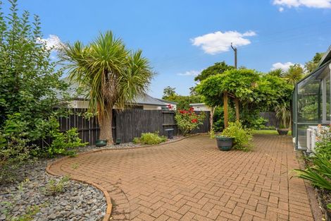 Photo of property in 4 Libra Place, Kawaha Point, Rotorua, 3010