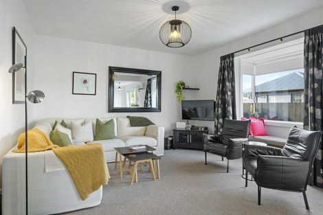 Photo of property in 21 South Terrace, Darfield, 7510