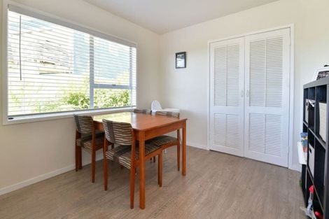 Photo of property in 37 Elliston Crescent, Stanmore Bay, Whangaparaoa, 0932