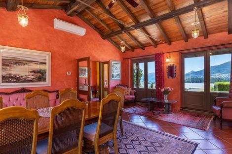 Photo of property in 1 Garland Terrace, Kelvin Heights, Queenstown, 9300