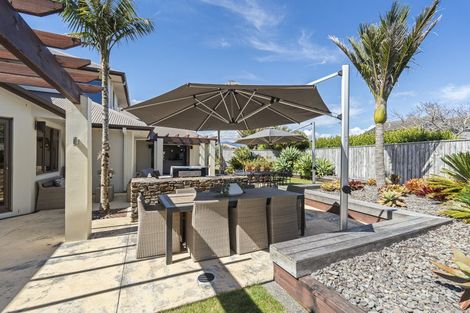 Photo of property in 14a Veale Road, Frankleigh Park, New Plymouth, 4310