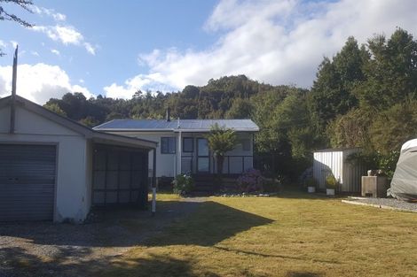 Photo of property in 11 Kilgour Street, Blackball, 7804