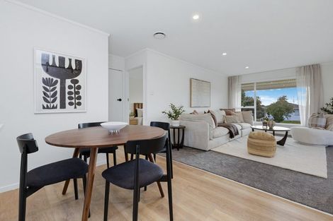 Photo of property in 2/33 Butterworth Drive, Glendene, Auckland, 0602