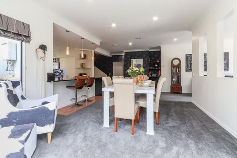 Photo of property in 43 Tawavale Street, Pukehangi, Rotorua, 3015