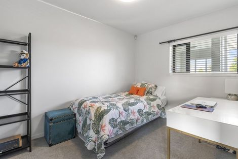 Photo of property in 6/103 Vauxhall Road, Narrow Neck, Auckland, 0624