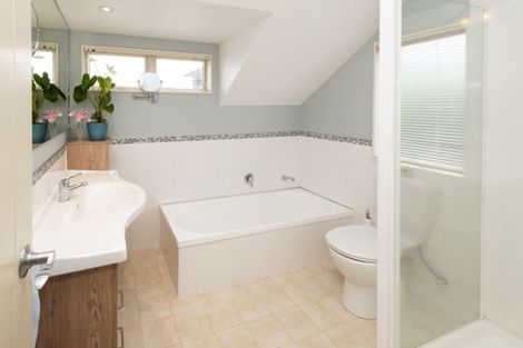 Photo of property in 22a Morrow Avenue, Bucklands Beach, Auckland, 2012