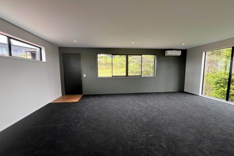 Photo of property in 250 Hillcrest Road, Wainui, 0931