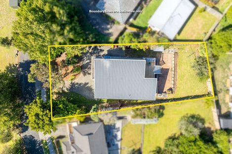 Photo of property in 3 Walnut Lane, Browns Bay, Auckland, 0630