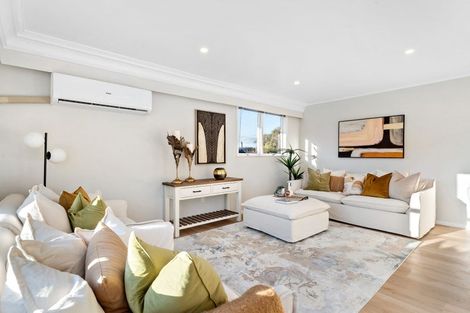 Photo of property in 4 Kelston Street, New Lynn, Auckland, 0600