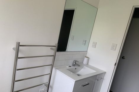 Photo of property in 12 Broadfield Street, Massey, Auckland, 0614