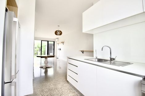 Photo of property in 19 Isitt Road, Hobsonville, Auckland, 0616