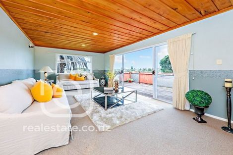 Photo of property in 42 Gordon Avenue, Milford, Auckland, 0620
