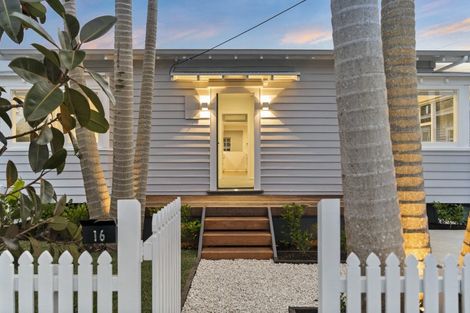 Photo of property in 16 Moa Road, Point Chevalier, Auckland, 1022