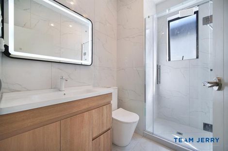 Photo of property in 14 Parahau Road, Papakura, 2110