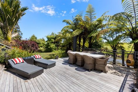 Photo of property in 187 Te Arei Road East, Huirangi, New Plymouth, 4373