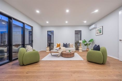 Photo of property in 20 Lewis Younie Road, Kumeu, 0810