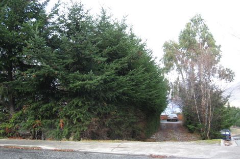 Photo of property in 18 Lochy Road, Fernhill, Queenstown, 9300