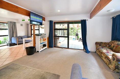 Photo of property in 335 Kanohi Road, Kaukapakapa, 0873