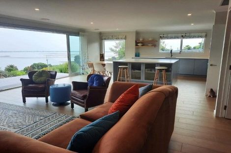 Photo of property in 59 Saint Andrews Hill Road, Mount Pleasant, Christchurch, 8081