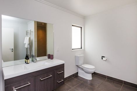 Photo of property in 50 Kingsdale Park Drive, Aokautere, Palmerston North, 4471