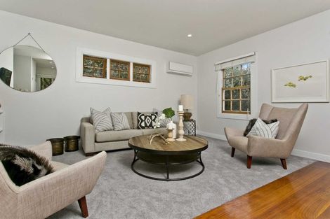 Photo of property in 3/14-26 Beach Road, Northcote Point, Auckland, 0627